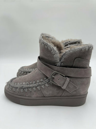 Women’s Blondo Anna waterproof Gray Suede ankle boot Size 9.5M