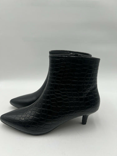 Bellini Black Crocodile Ankle Booties Pointed Toe Kitten Heel Size 7.5