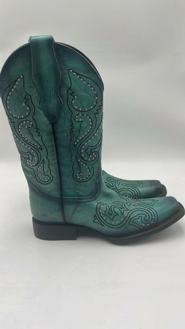 Circle G women's turquoise boots snip toe intricate embroidery Size 10M Circle G