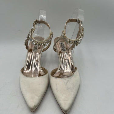 Badgley Mischka Esmeralda ivory satin pointed-toe pump Size 7 Badgley Mischka
