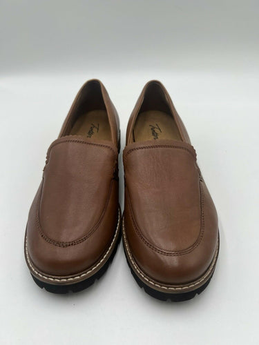 Trotters T2359 Brown Leather Lug Loafers Size 8