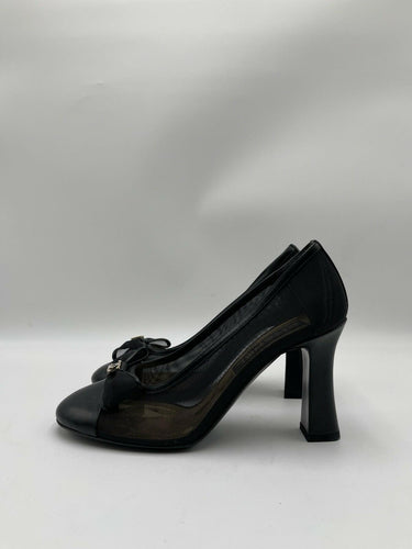 Chanel 2023 black leather / mesh pumps with bow and crystal CC logo Size 37.5