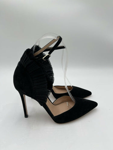 Women’s Gianvito Rossi Annabelle pumps Black pleated tulle ruffle trim Size 35 GIANVITO ROSSI