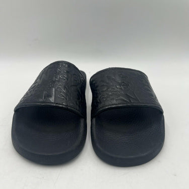 Women’s Stuart Weitzman embossed SW pool slides Size 9B Stuart Weitzman