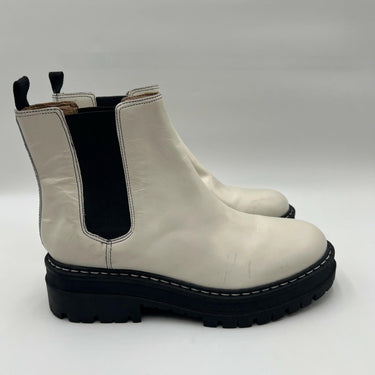 Marc Fisher LTD Pirro Chelsea lugsole boots in white leather Size 8M Marc Fisher