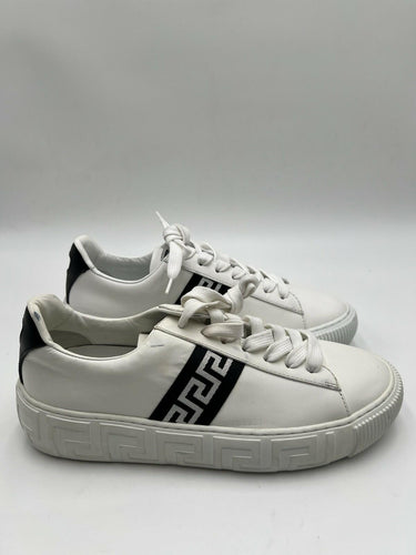 Women’s Versace Greca low-top leather sneakers in white/black Size 39 Versace