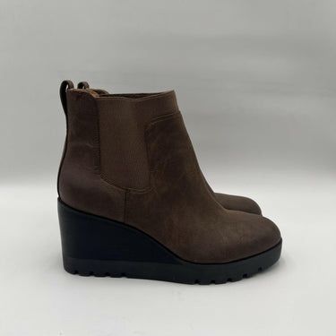 Crown Vintage Marleen Brown Wedge Chelsea boots Size 9.5M Crown Vintage