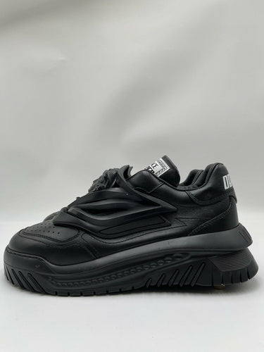 Men’s Versace Odissea low-top sneakers in black leather Size 42 Versace