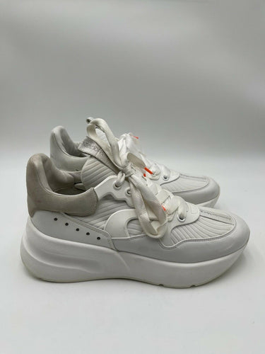 Alexander McQueen Oversized Runner sneakers in white leather Size 40 Alexander McQueen