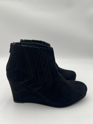 Sugar Juliette Black Micro Suede Chevron Wedge Ankle Boots Womens 7.5 Sugar