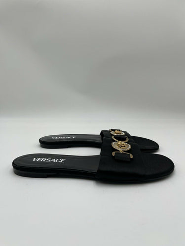 Women’s Versace Medusa '95 flat sandals with gold-tone hardware Size 37 Versace