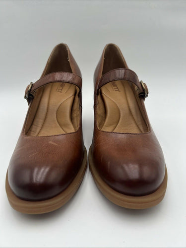 Women’s Born Oksana Brown Leather Buckle Strap Block Heels Size 8.5M Born