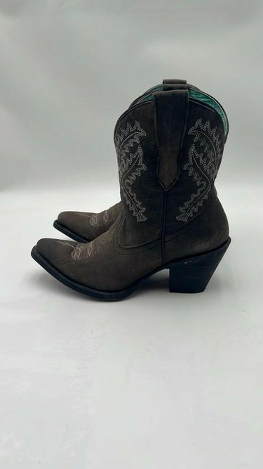 Women’s Corral Gray Leather Snip Toe Ankle Boots Size 7 Corral