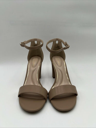 NWOB Women’s Kelly & Katie Hailee Sandal Beige Size 7M/37.5 Kelly & Katie