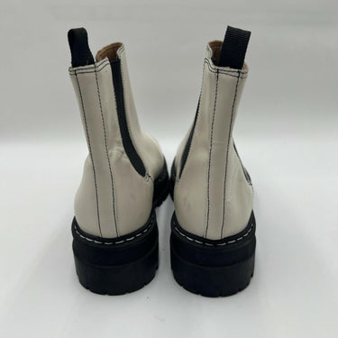 Marc Fisher LTD Pirro Chelsea lugsole boots in white leather Size 8M Marc Fisher