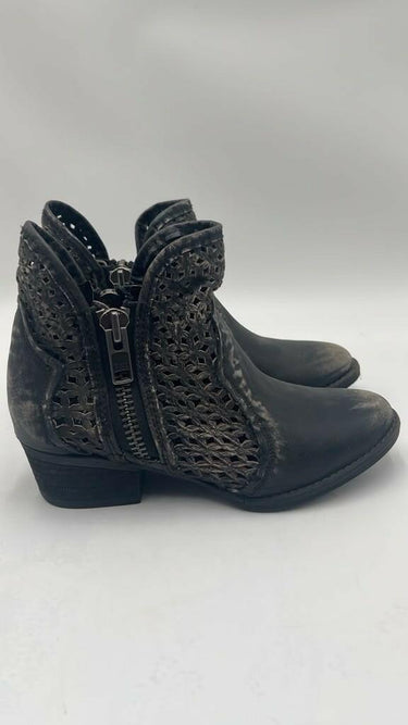 Womens Circle G side zip ankle Boots Q5020 Black leather size 6.5M Circle G