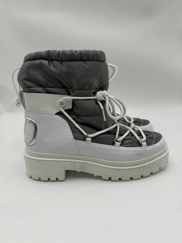 Women’s Valentino Garavani Vlogo snow boots Size 38.5 Valentino