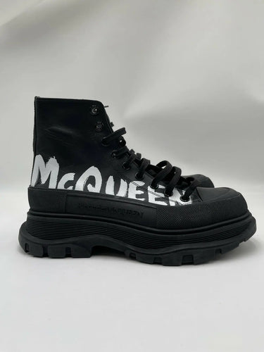 Alexander McQueen Tread High Top Graffiti logo Boot in Black leather Size 40 Alexander McQueen