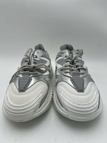 Mens Valentino Garavani VLTN Wade Runner sneakers in a silver / white Size 42 valentino