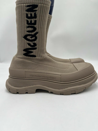 Alexander McQueen Knit Tread Slick Boot Beige graffiti logo Size 44 Alexander McQueen