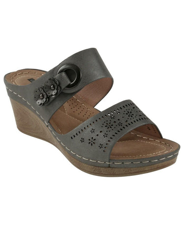 Women's Good Choice Shoes Pewter Wedge Sandal Size 10 G.C. Shoes