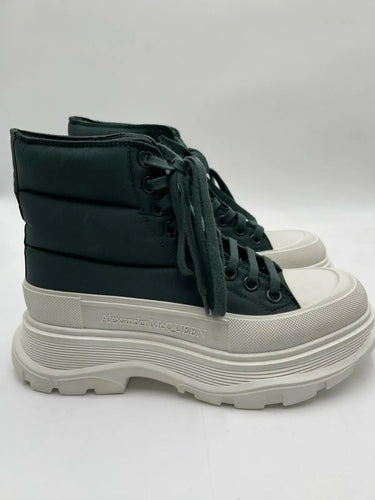 Alexander McQueen Puffer Tread Slick ankle boot green with a white sole Size 38 Alexander McQueen