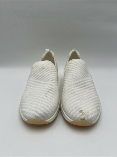 Kelly & Katie NEVAD White Crisscross Textile Slip-On Sneakers, Size 9.5M Kelly & Katie
