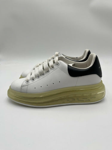 Alexander McQueen Women's Oversized sneakers in white / Black Size 36 Alexander McQueen