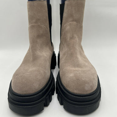 Women’s Marc Fisher Meron Beige suede lug-sole bootie Size 9 Marc Fisher