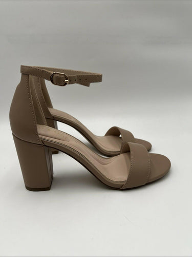 NWOB Women’s Kelly & Katie Hailee Sandal Beige Size 7M/37.5 Kelly & Katie