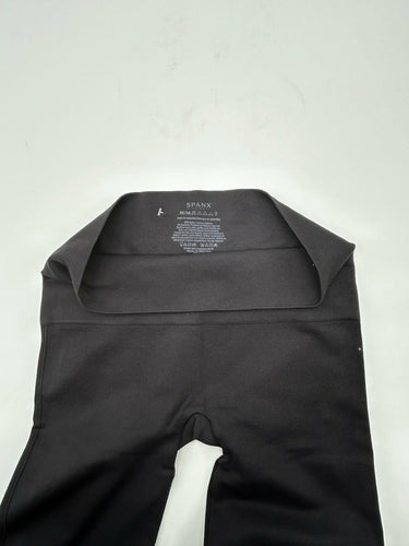 Spanx Woman’s LOOK at Me Now Seamless Leggings Black Size M