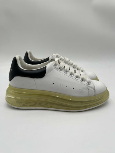 Alexander McQueen Women's Oversized sneakers in white / Black Size 36 Alexander McQueen