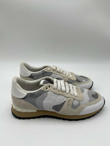 Women’s Valentino Garavani Rockrunner camouflage sneakers Size 37 Valentino
