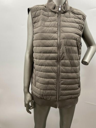 NWT Women’s Tahari Full Zip Sleeveless Puffer Vest Color Gray Size M Tahari