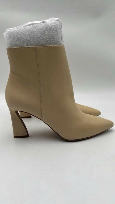 Women's Vince Camuto Nashville Bootie Ecru Leather Size 9M Vince Camuto
