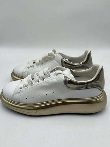 Alexander McQueen Oversized Sneaker white leather gold-tone heel tab Size 42 Alexander McQueen