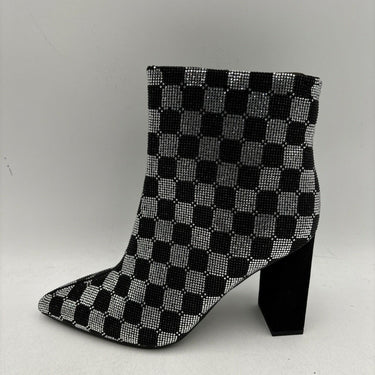 NWB Wild Pair INGRIDD Black/White Checkered Point Toe Side Zip Ankle Boots, 6.5M Wild Pair