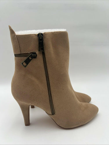 Women's Bellini Claudia Bootie in Tan Size 8 W Bellini