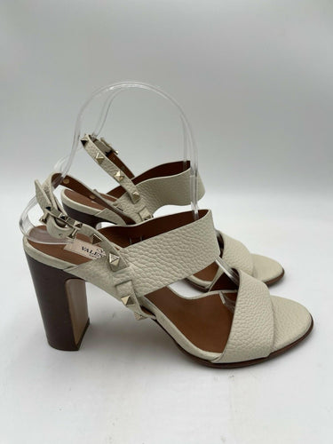 Valentino Garavani Rockstud slingback sandals ivory pebbled leather Size 38 Valentino