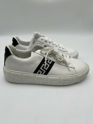 Women’s Versace Greca low-top leather sneakers in white/black Size 38 Versace