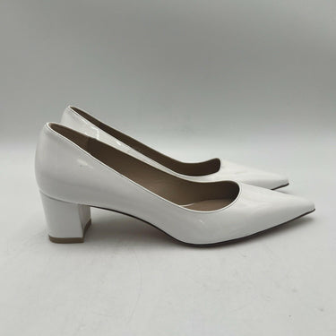 Women’s Stuart Weitzman pointed-toe white block heel pump Size 6B Stuart Weitzman