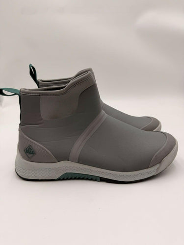 Muck Women's Outscape Chelsea boots in Frost Gray Size 10 Muck Boots