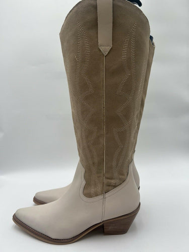 Coconuts Alpine Beige Two Tone Cowboy Boots Size 7.5