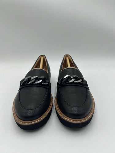 Women’s Naturalizer Emmal in Jet Black slip-on loafer Size 6 Naturalizer
