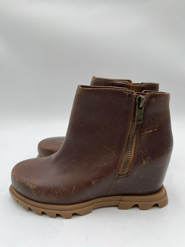Sorel Joan of Arctic Wedge II or III boots in brown leather Size 7