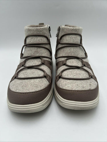 BZees Womens Tahoe Washable Comfort Ankle Boots Latte Fleece Size 6.5M Bzees