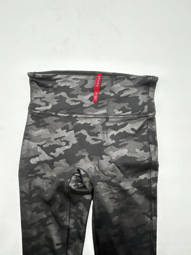 Spanx Faux Woman’s Leather Camo Leggings black tonal camouflage Size XS