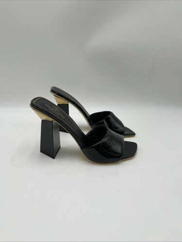 Women’s VALENTINO GARAVANI Hyper One Stud Leather Slide Sandals Black Size 38 Valentino