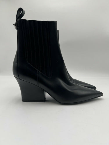 Women’s Valentino Garavani VLogo Lockette Point Toe ankle boots Black Size 38 Valentino
