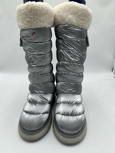 Women’s Moncler Gaia Metallic Quilted Pocket Snow Boots Sliver Nylon Size 37 Moncler